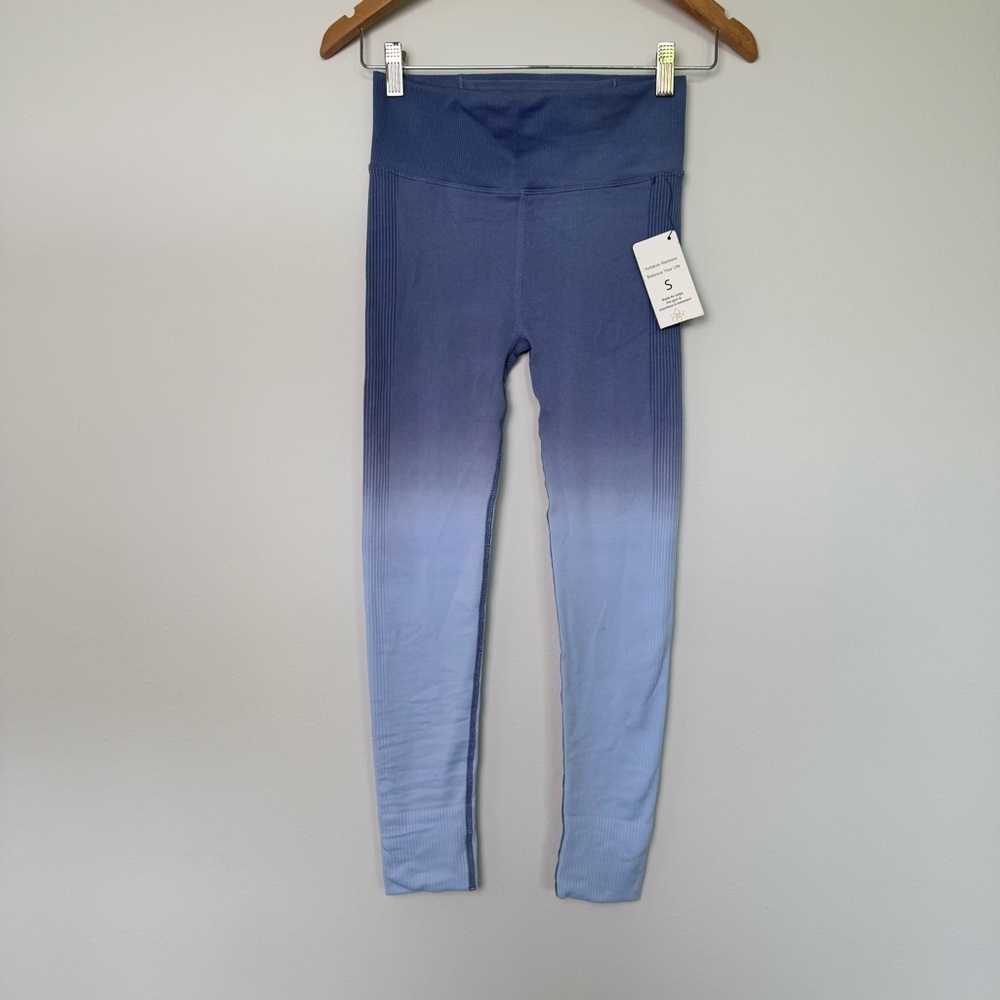 Harmony Balance  Dip-Dye Yoga Pants Size Small, NWT Women / Juniors